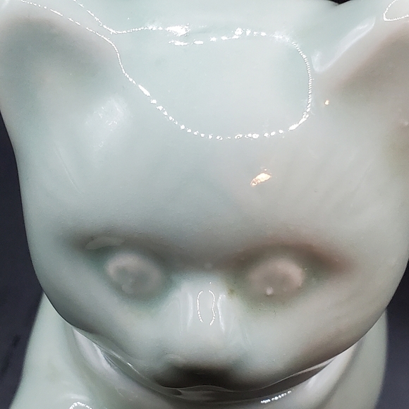 Caledon Green Glazed Cat Teapot - Picture 6 of 10